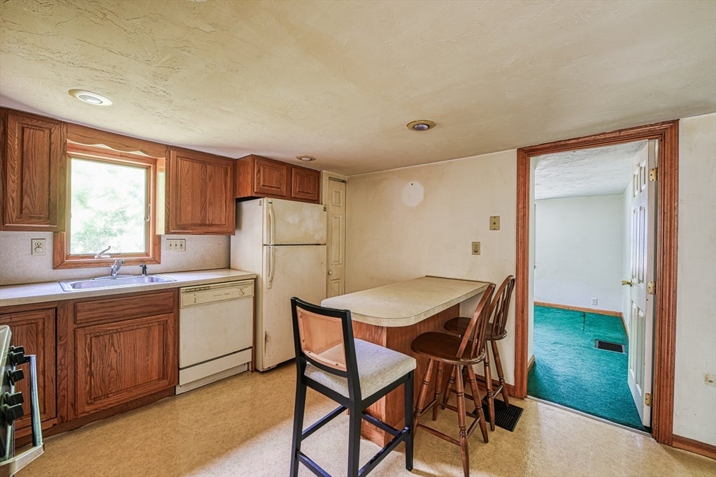 502 South St, Holbrook, MA, 502 South St, Holbrook, MA Photo #10