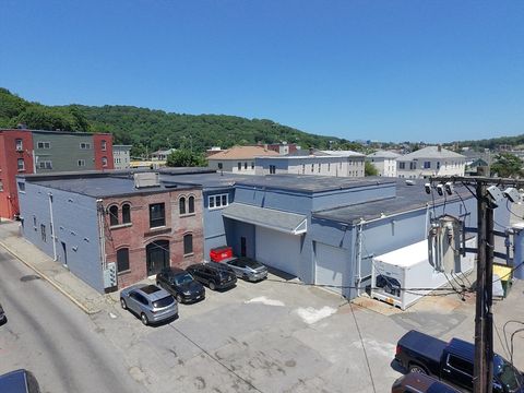 Photo of 7 Henry St, Worcester, MA 01604 (MLS # 73405533)