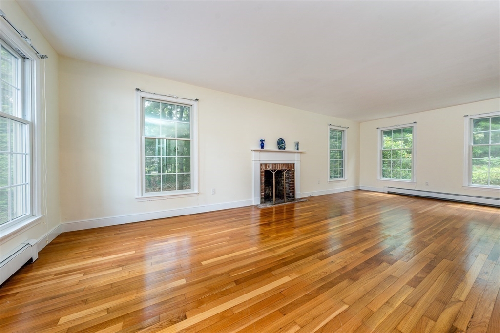 15 Heritage Drive