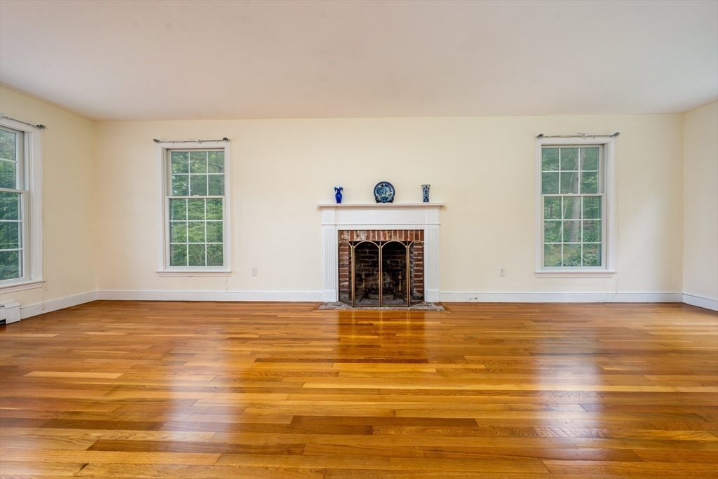 15 Heritage Drive