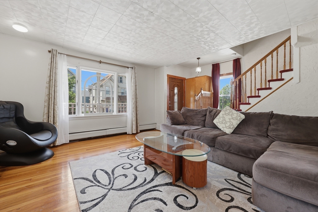 30 Meridian Street