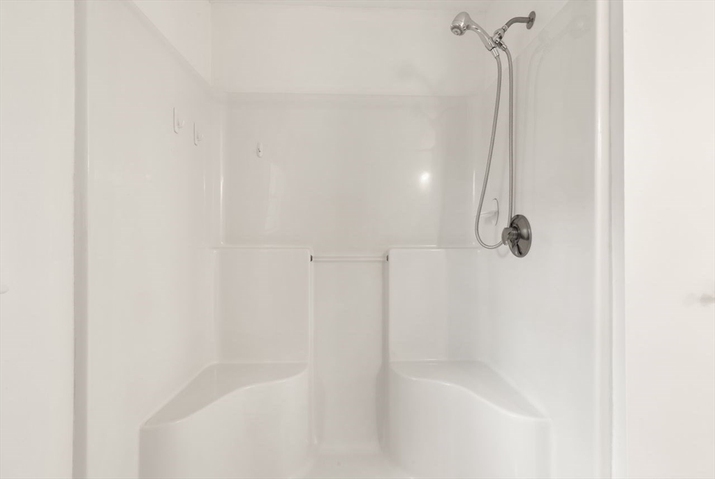 39 Brewster Rd #39, Stoughton, MA Photo #20