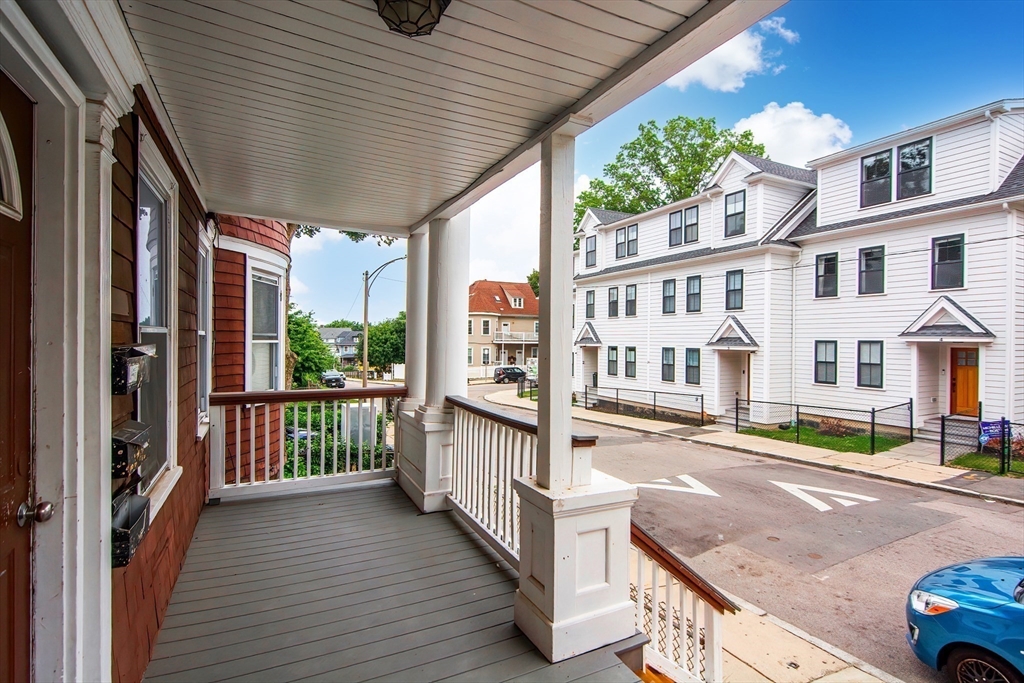 27 Bradshaw St
