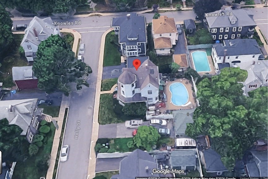 10 Holly St, Watertown, MA Photo #7