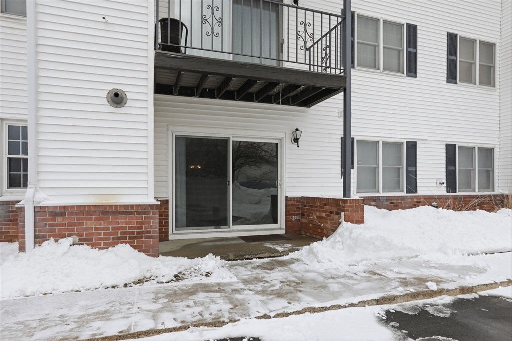 45 Christopher Dr 106