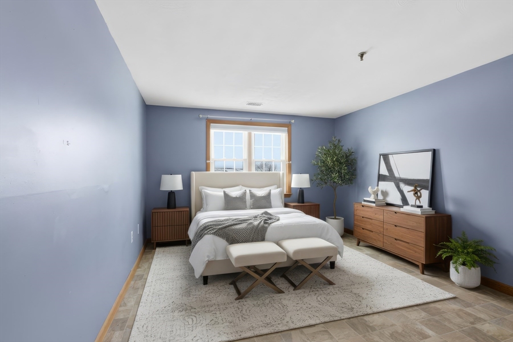 45 Christopher Dr 106