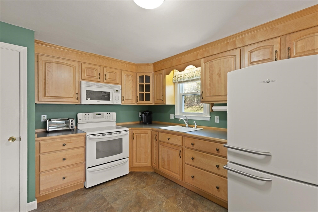 204 Nashua Rd, Billerica, MA, 204 Nashua Rd, Billerica, MA Photo #20