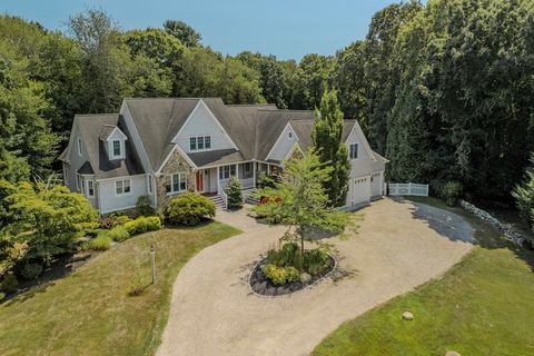 24 White Alder Way Dartmouth MA 02748