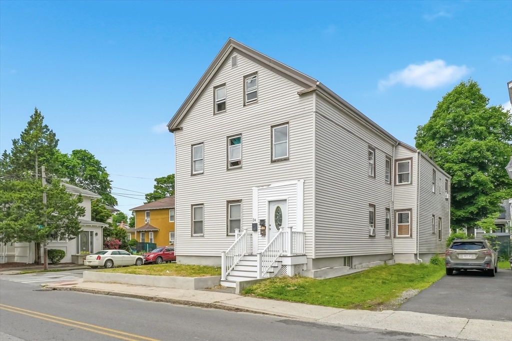 24 Mason St
