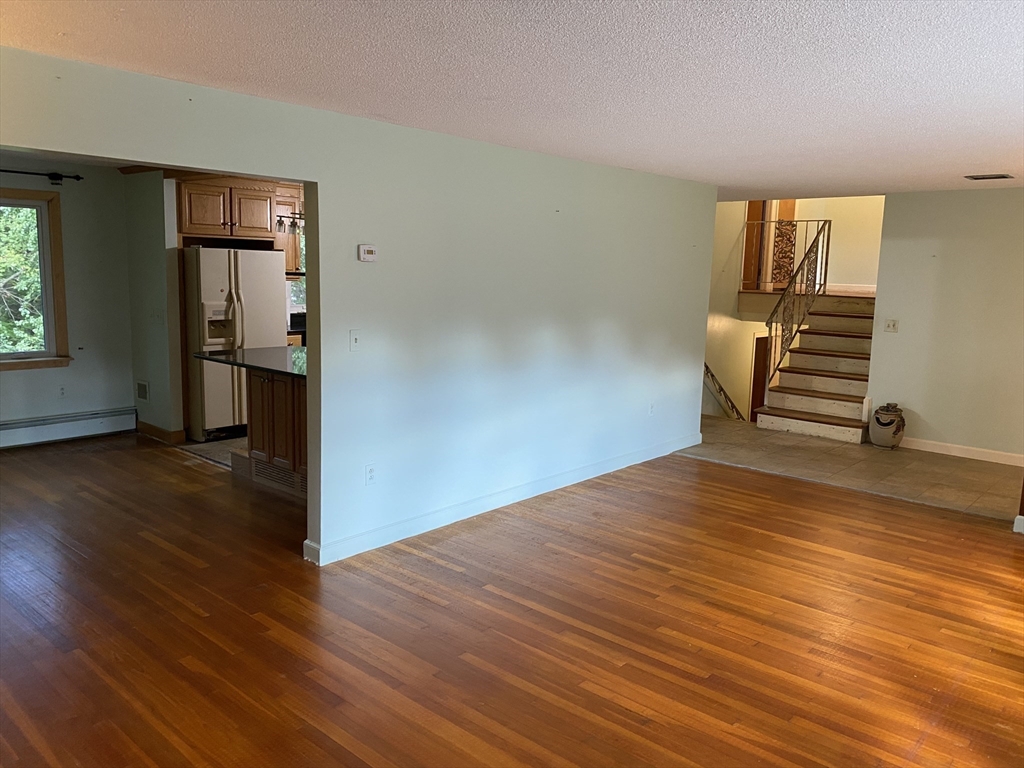 19 Cynthia Rd