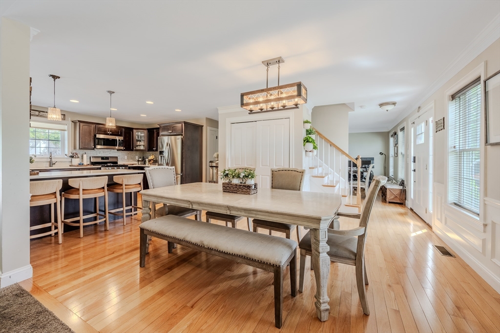 37 Saddle Rd