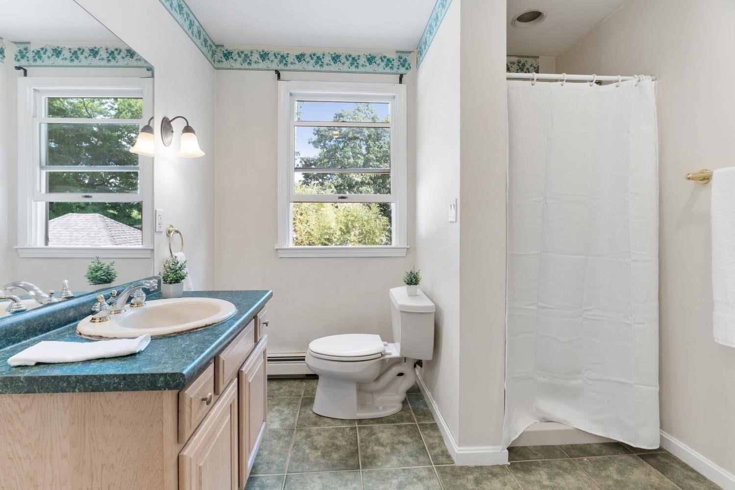 15 Crossman Ave, Attleboro, MA, 15 Crossman Ave, Attleboro, MA Photo #17