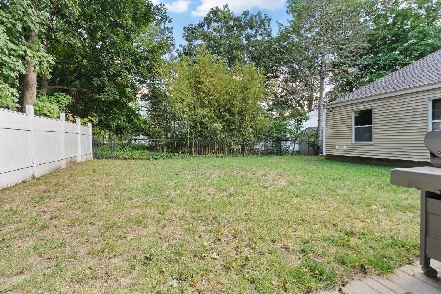 15 Crossman Ave, Attleboro, MA, 15 Crossman Ave, Attleboro, MA Photo #32