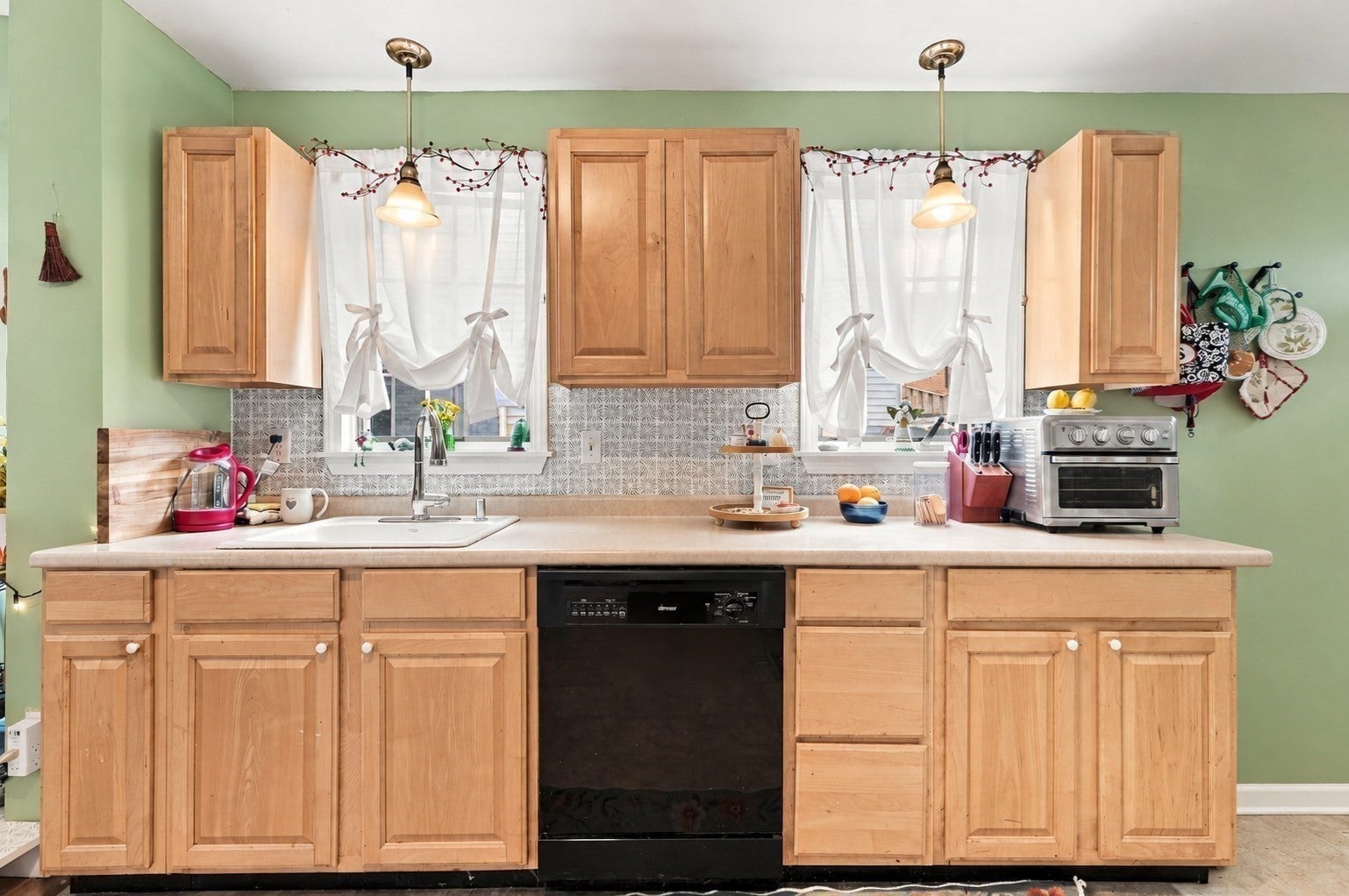 10 Albion St, Medford, MA, 10 Albion St, Medford, MA Photo #7