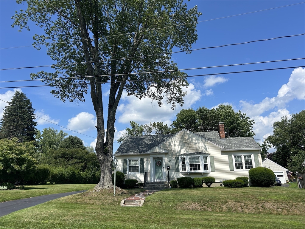 26 Windsor Ave