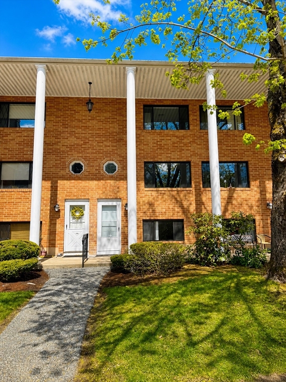 200 Farrwood Dr #200, Haverhill, MA, 200 Farrwood Dr #200, Haverhill, MA Photo #2