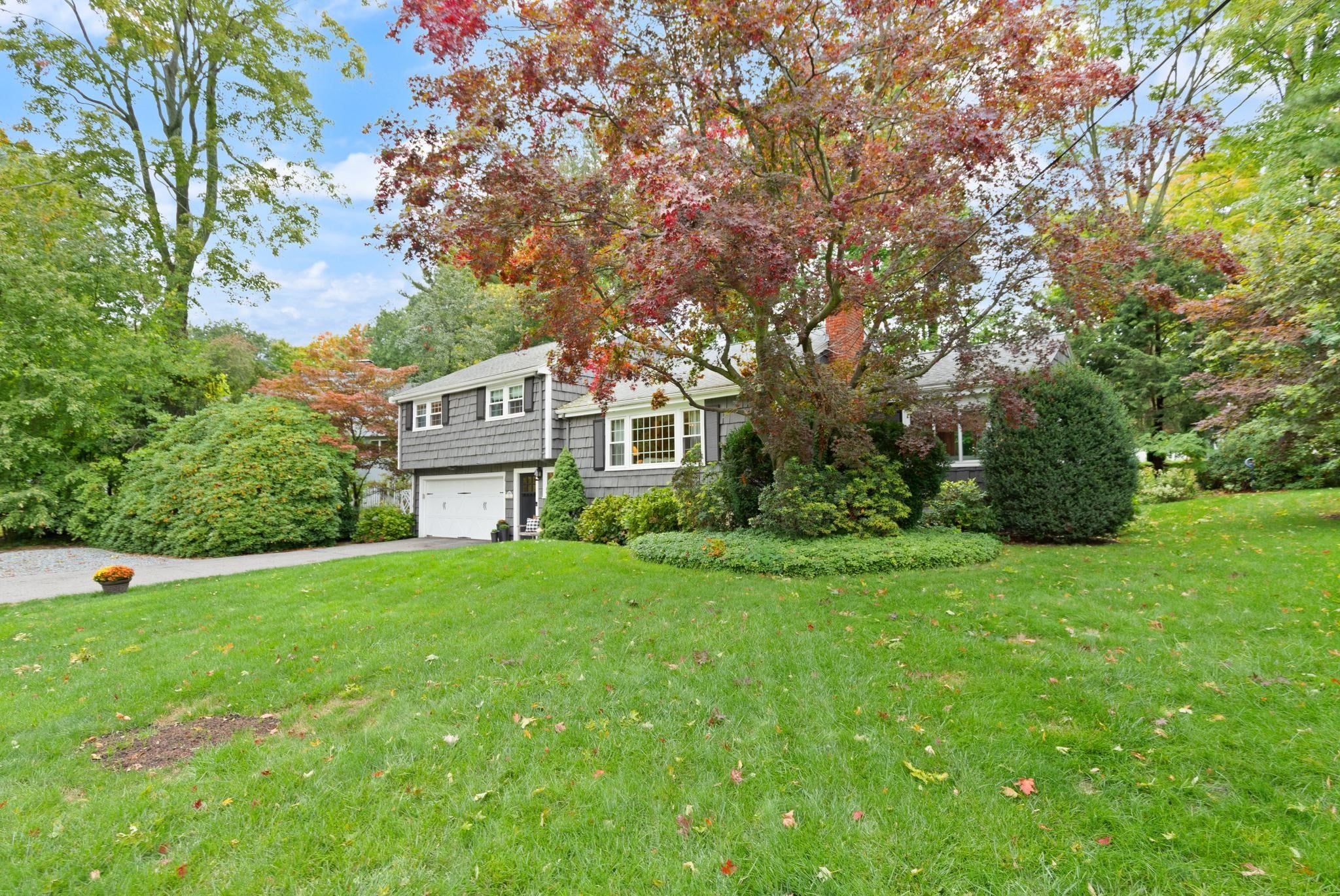 70 Longview Road, Reading, MA Photo #3
