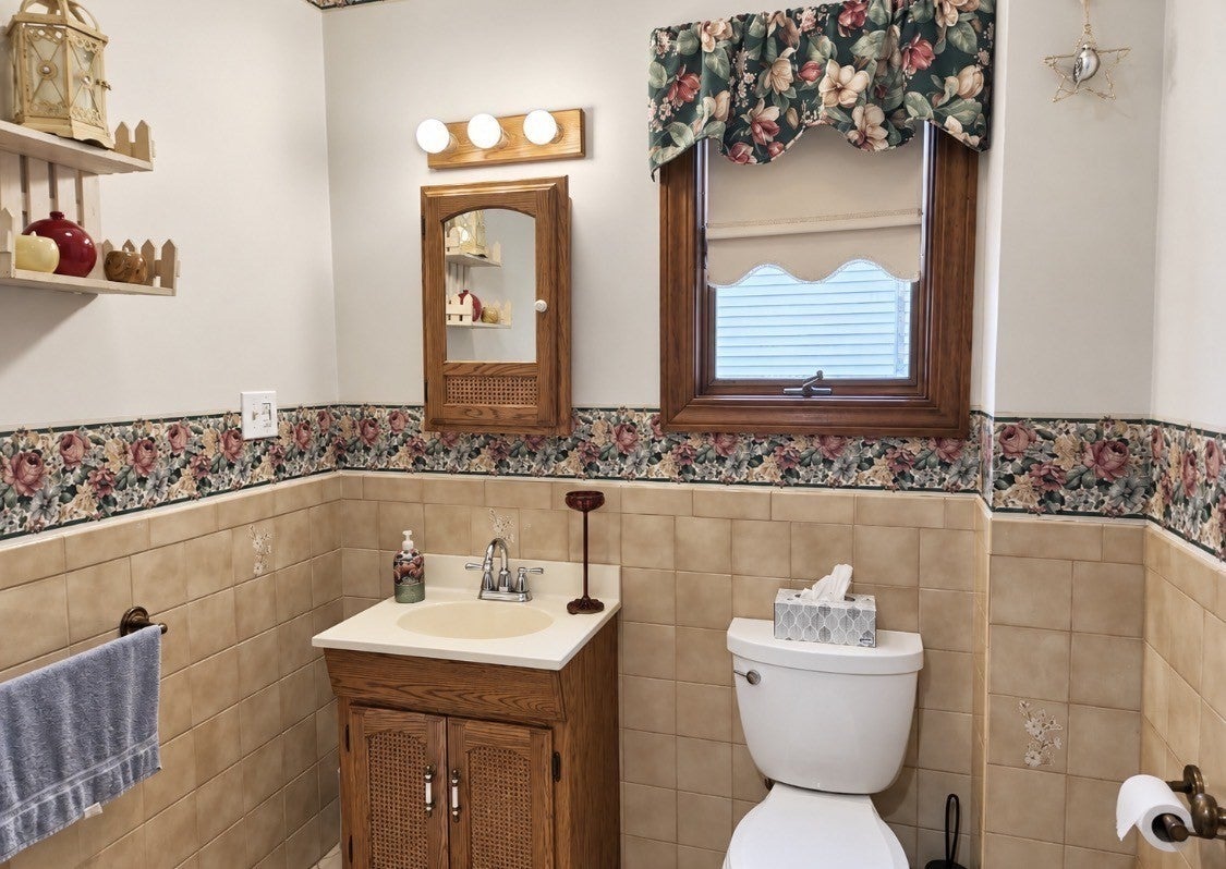 10 Cedar Cliff Terrace, Medford, MA, 10 Cedar Cliff Terrace, Medford, MA Photo #19