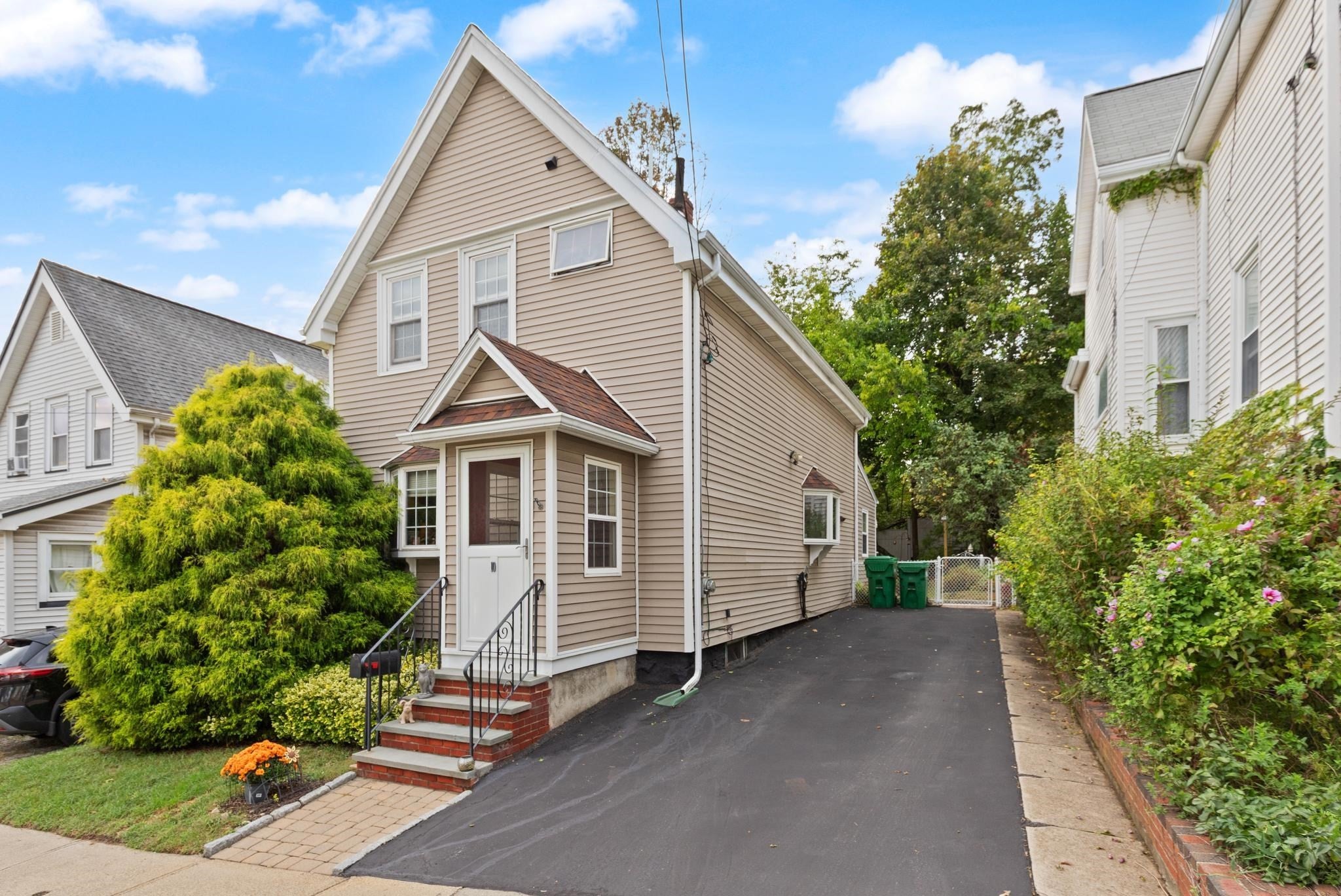 10 Cedar Cliff Terrace, Medford, MA, 10 Cedar Cliff Terrace, Medford, MA Photo #2