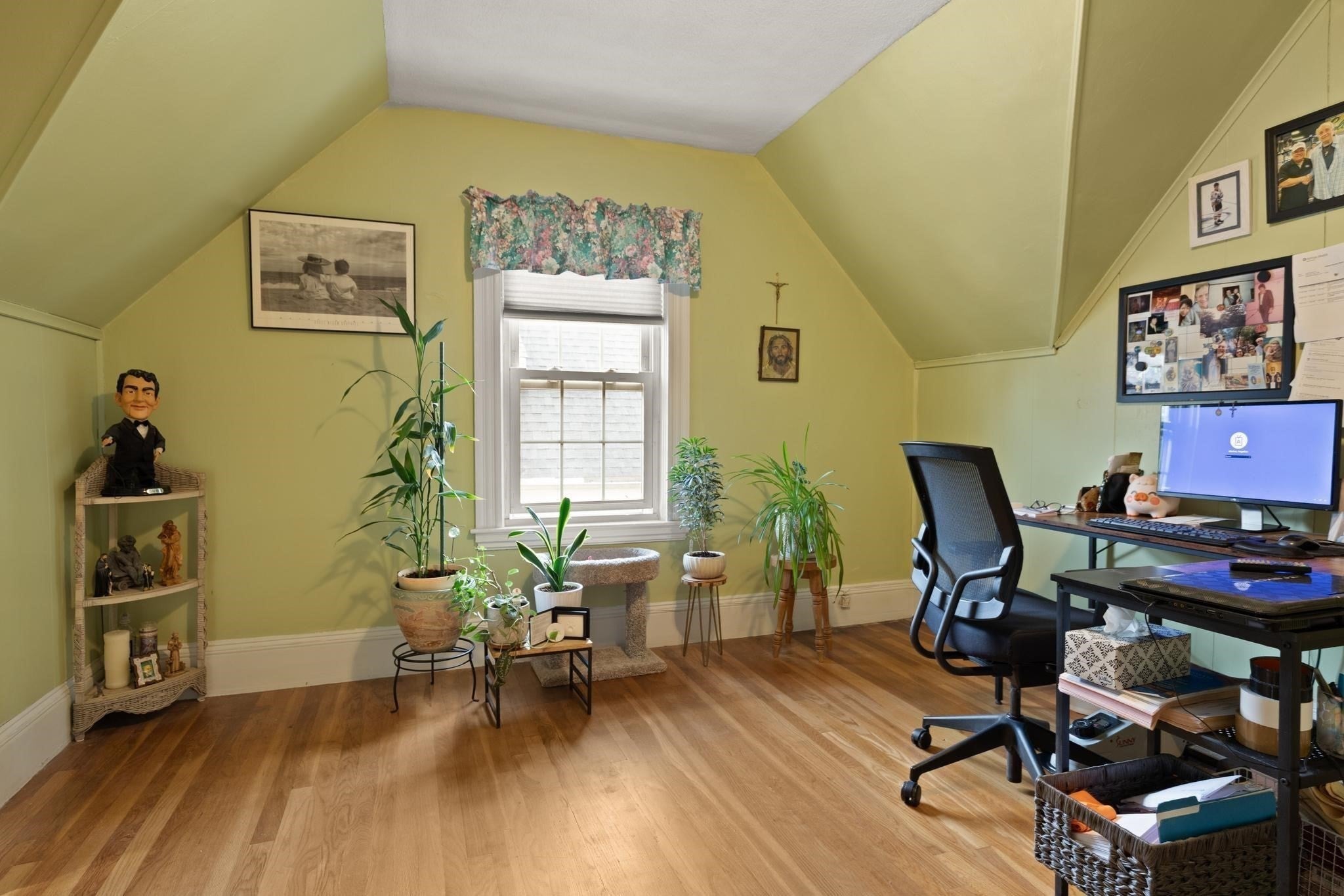 10 Cedar Cliff Terrace, Medford, MA, 10 Cedar Cliff Terrace, Medford, MA Photo #24