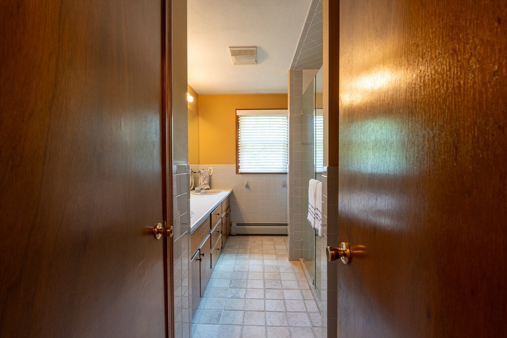 9 Kathleen Drive, Warren, RI, 9 Kathleen Drive, Warren, RI Photo #23