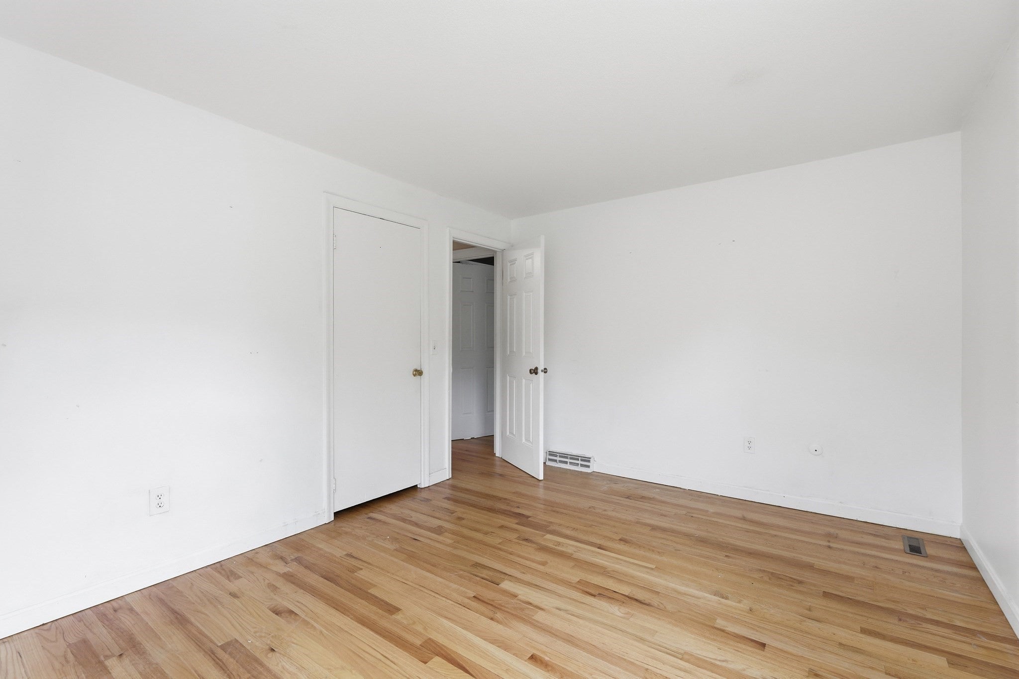 684 Maple Rd, Longmeadow, MA, 684 Maple Rd, Longmeadow, MA Photo #21