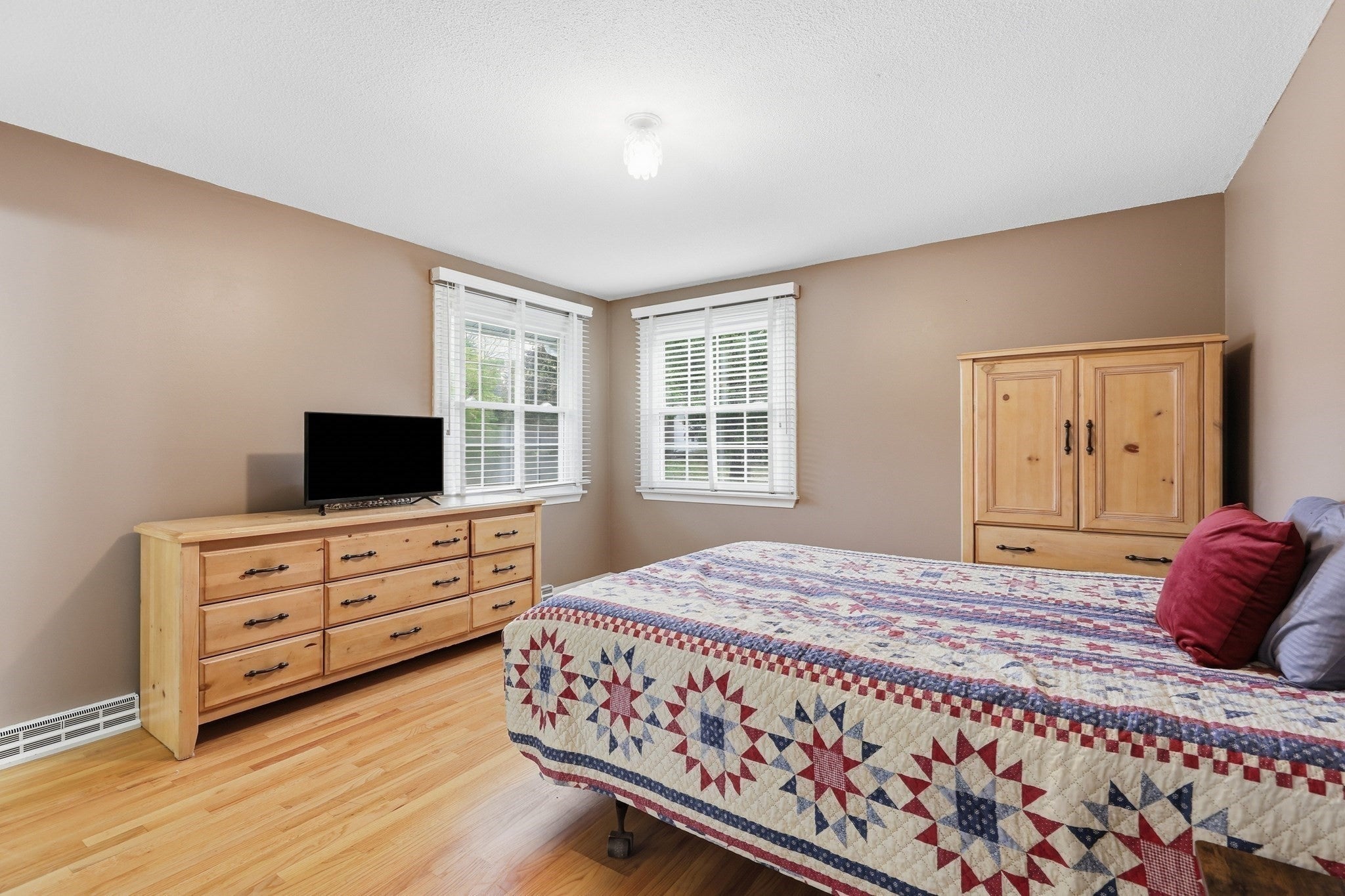 684 Maple Rd, Longmeadow, MA, 684 Maple Rd, Longmeadow, MA Photo #17