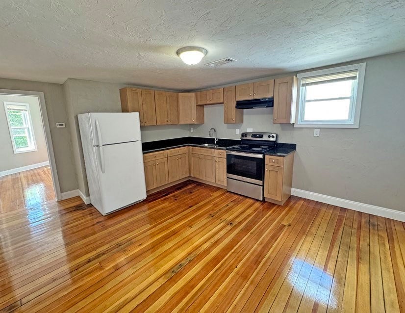 122 Foster Street, Peabody, MA, 122 Foster Street, Peabody, MA Photo #6