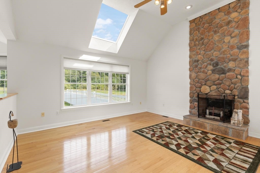 29 Hadley Road, Pepperell, MA, 29 Hadley Road, Pepperell, MA Photo #9