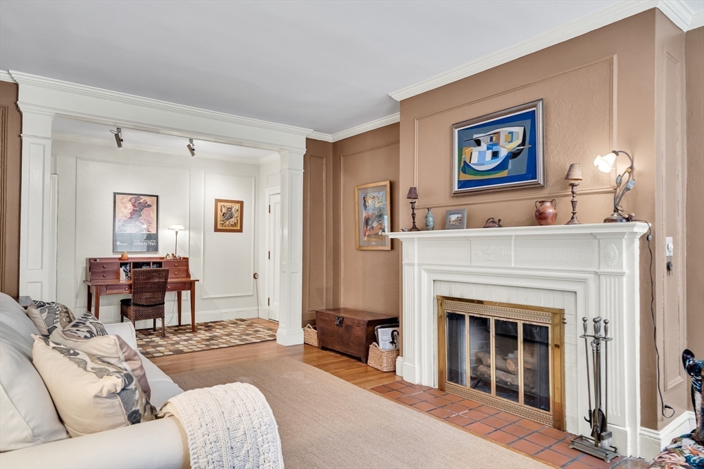 321 Tappan St 3