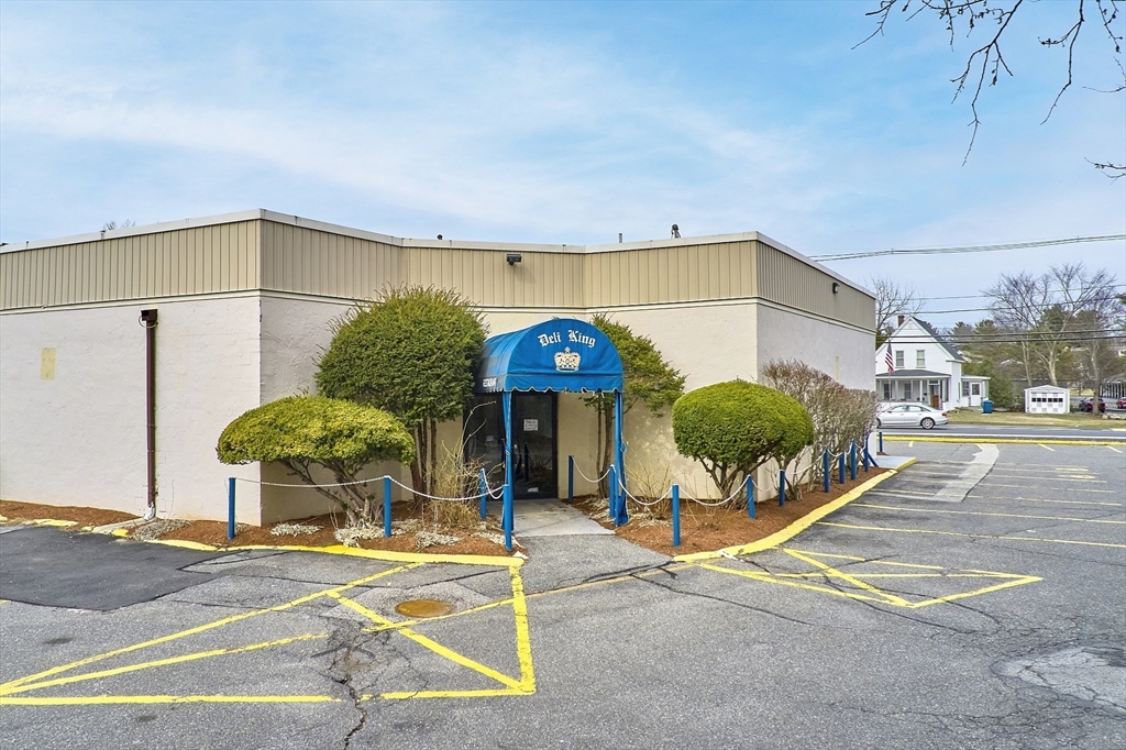 885 Main Street