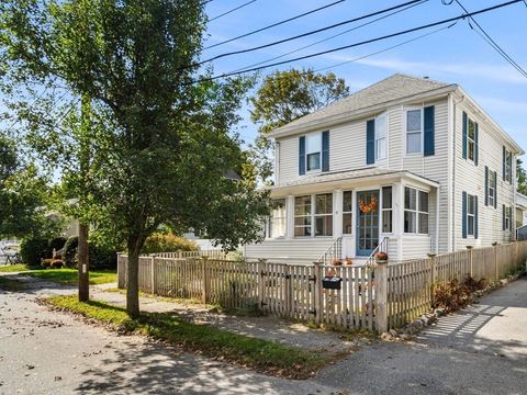 8 Arlington Ave Beverly MA 01915