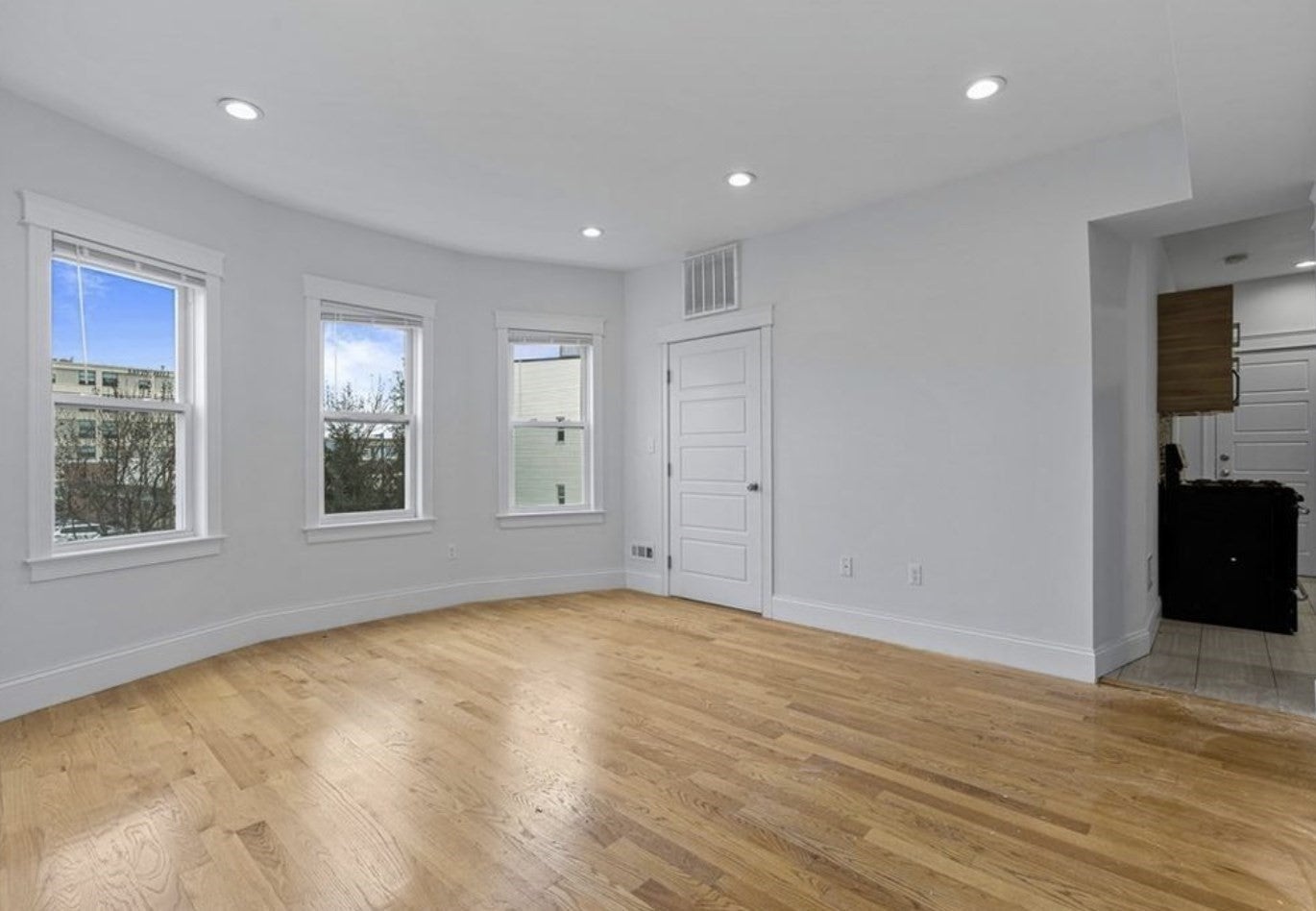 8 Roach Street #2, Boston, MA, 8 Roach Street #2, Boston, MA Photo #9