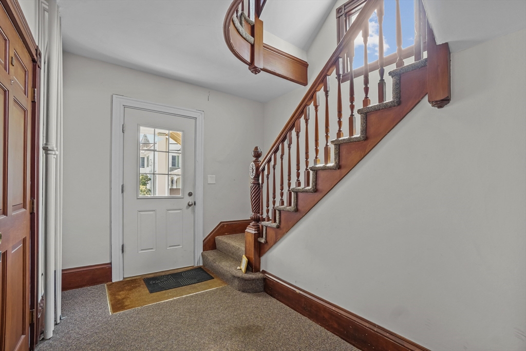 32 Cottage St