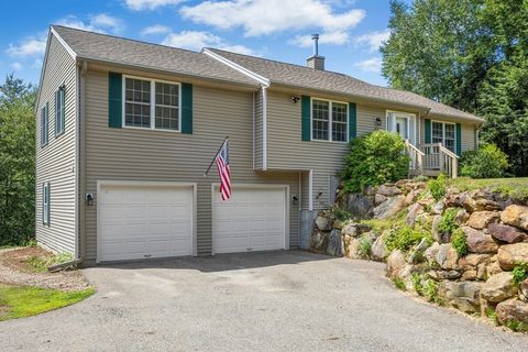 23 Geordie Lane Hubbardston MA 01452