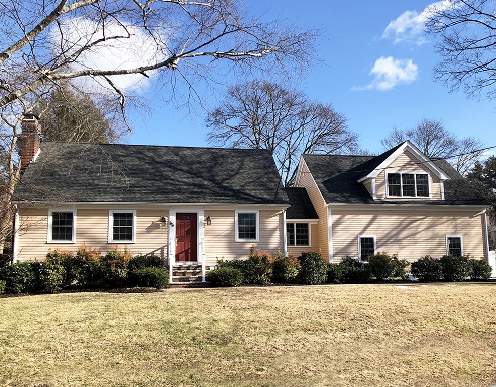 Click for 66 Southfield Cir, Concord, MA slideshow