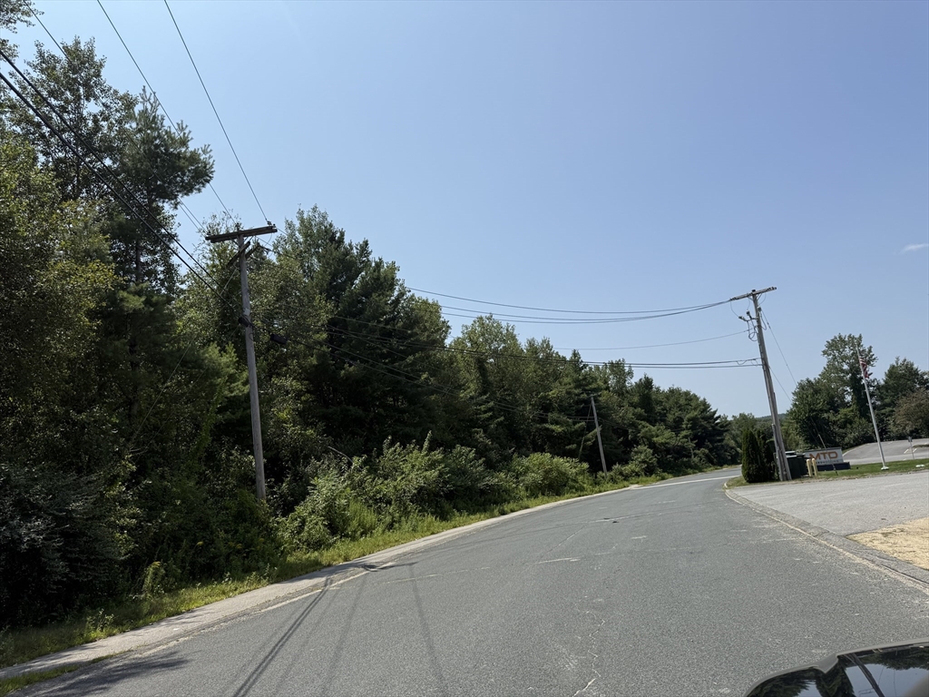 0 Trolley Crossing