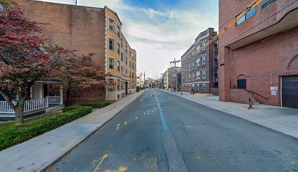 152-156 Kelton Street