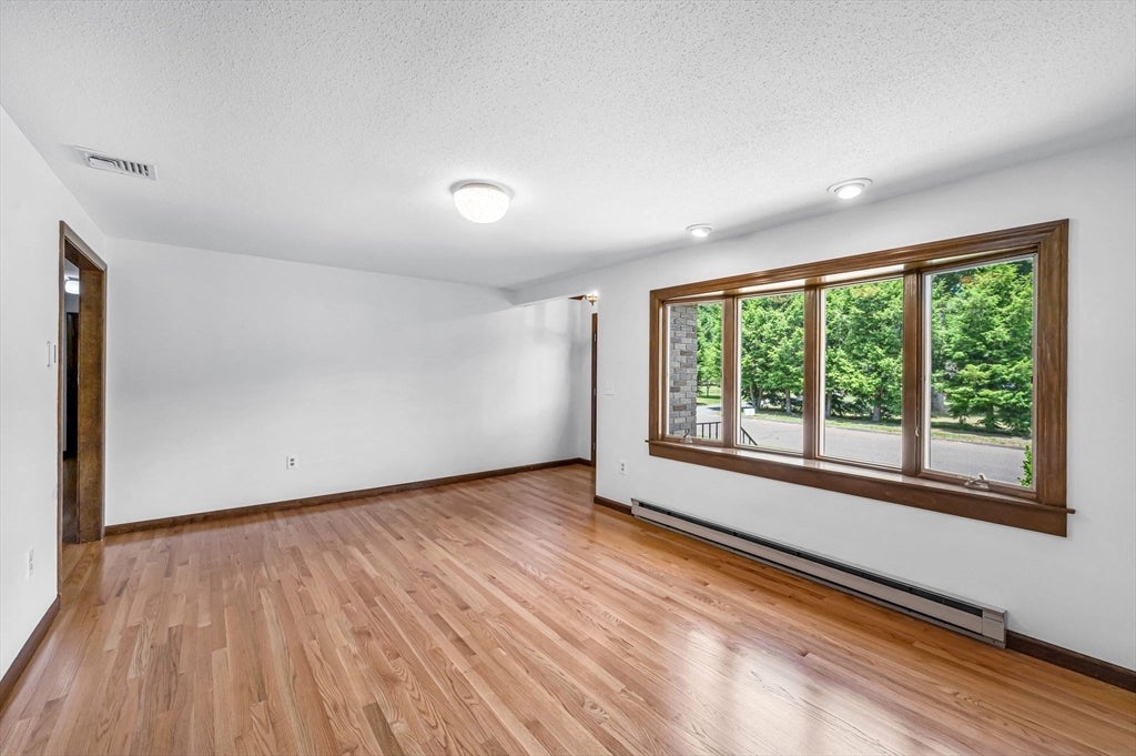 169 Country Rd