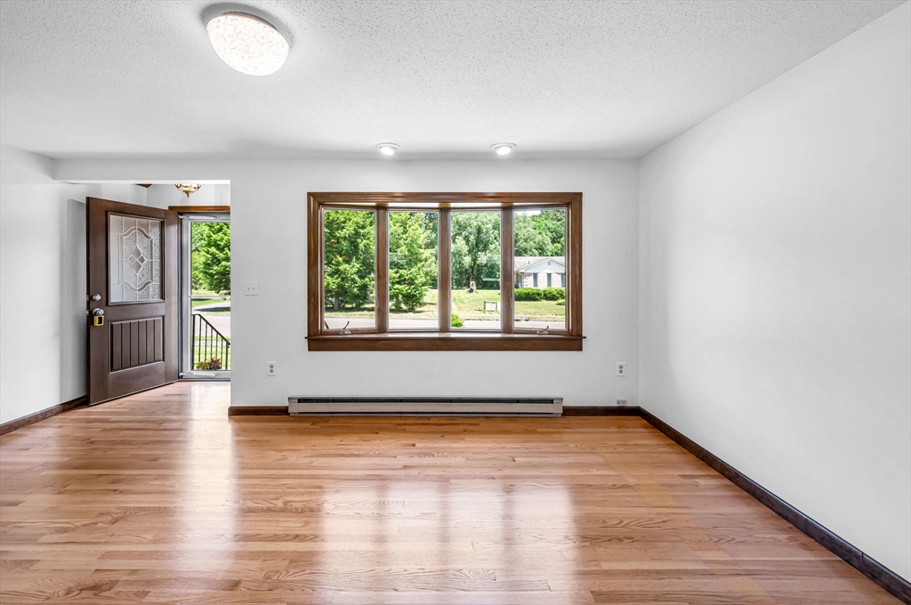 169 Country Rd