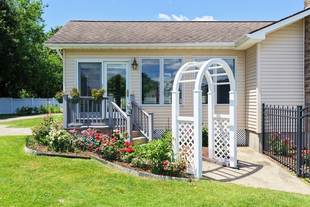 169 Country Rd