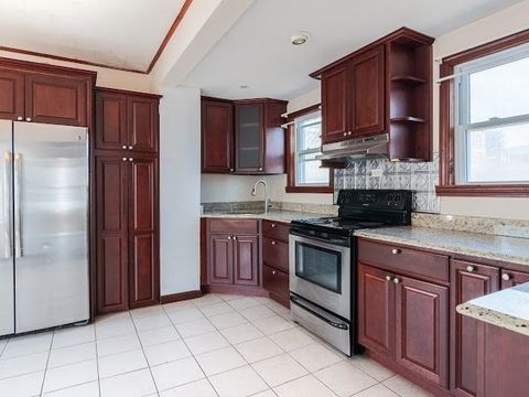 156 Dorchester St Worcester MA 01604