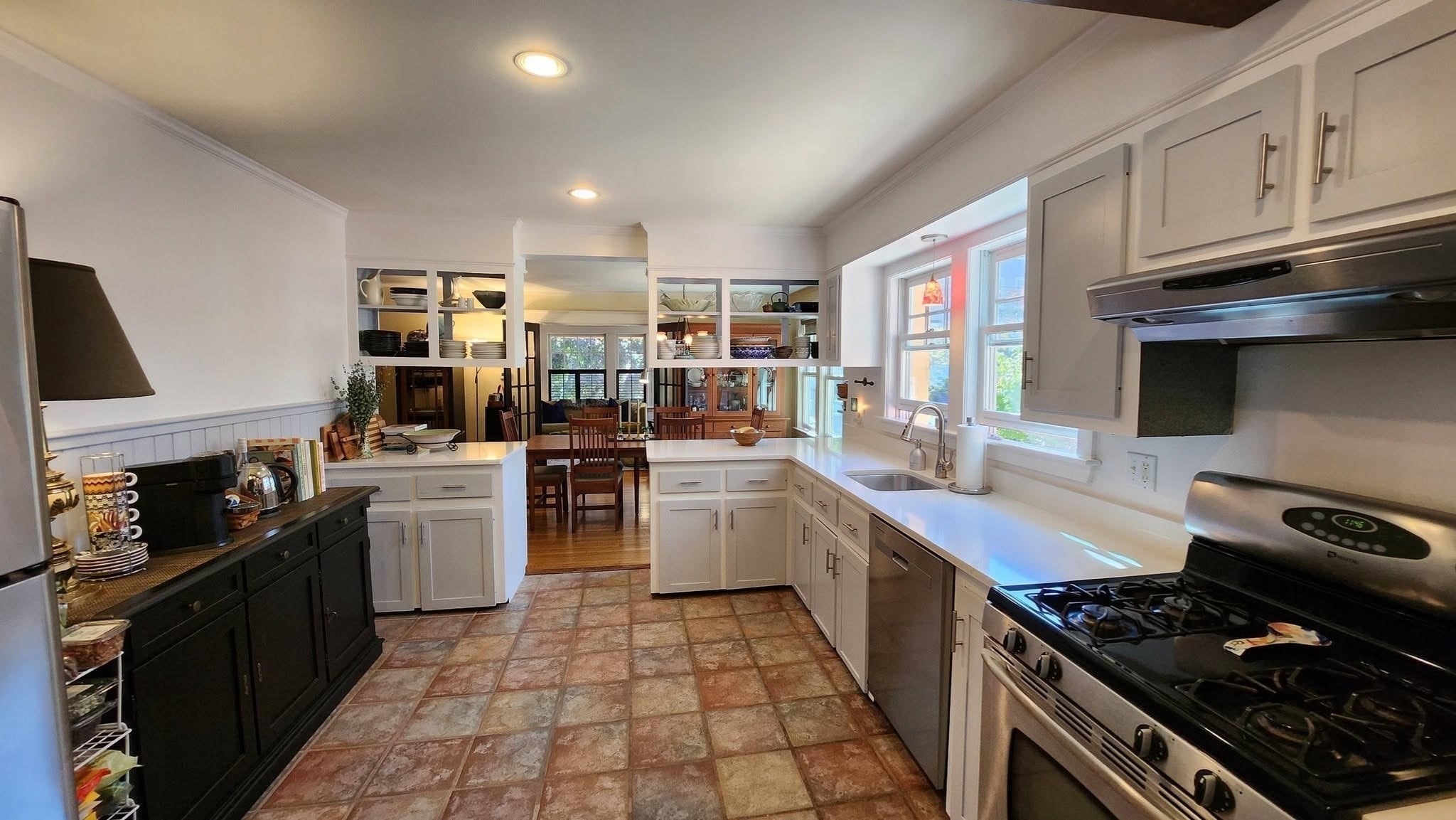 16 Arlington St, Newburyport, MA, 16 Arlington St, Newburyport, MA Photo #6