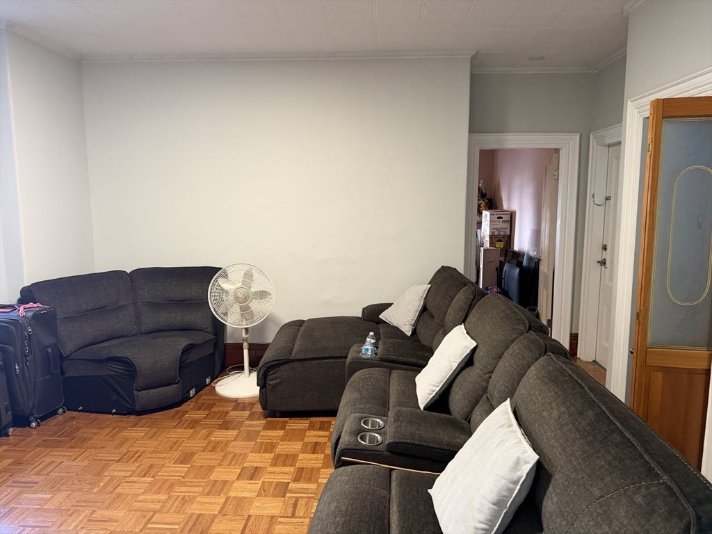 61 Butterfield St, Lowell, MA, 61 Butterfield St, Lowell, MA Photo #10