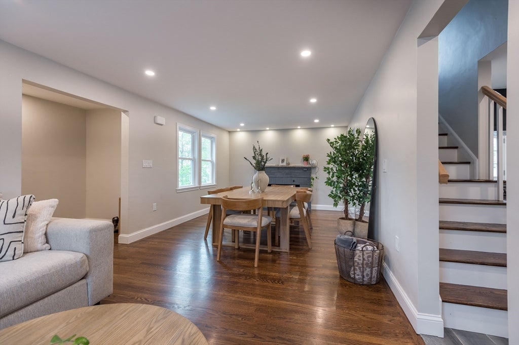 48 Macarthur Rd