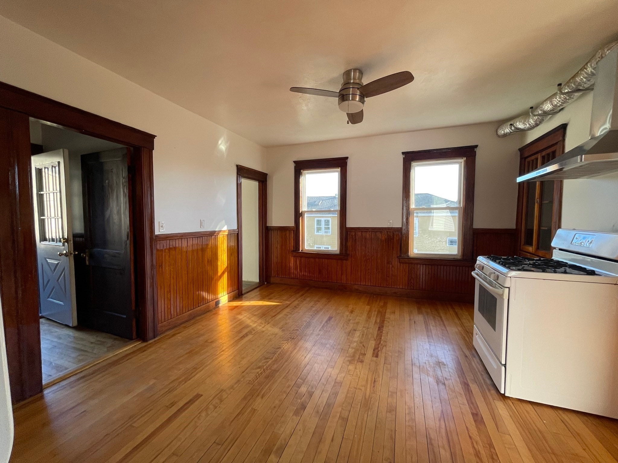 Click for 181 Ingleside Ave #3, Worcester, MA slideshow Click for 181 Ingleside Ave #3, Worcester, MA slideshow