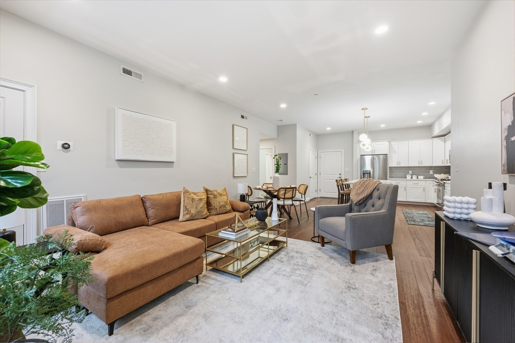 170 West Broadway 311