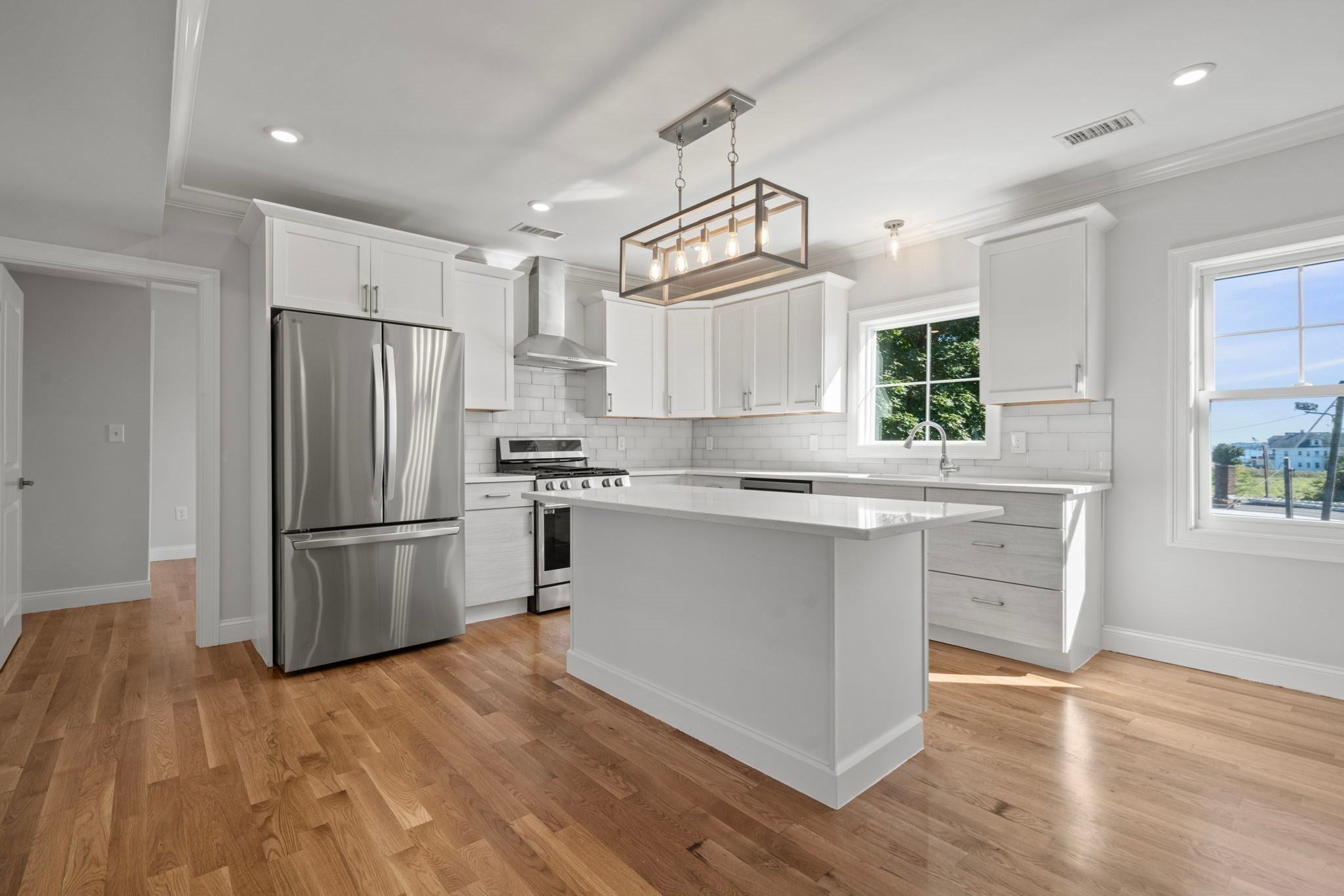 62 Pleasant St #2, Winthrop, MA, 62 Pleasant St #2, Winthrop, MA Photo #4