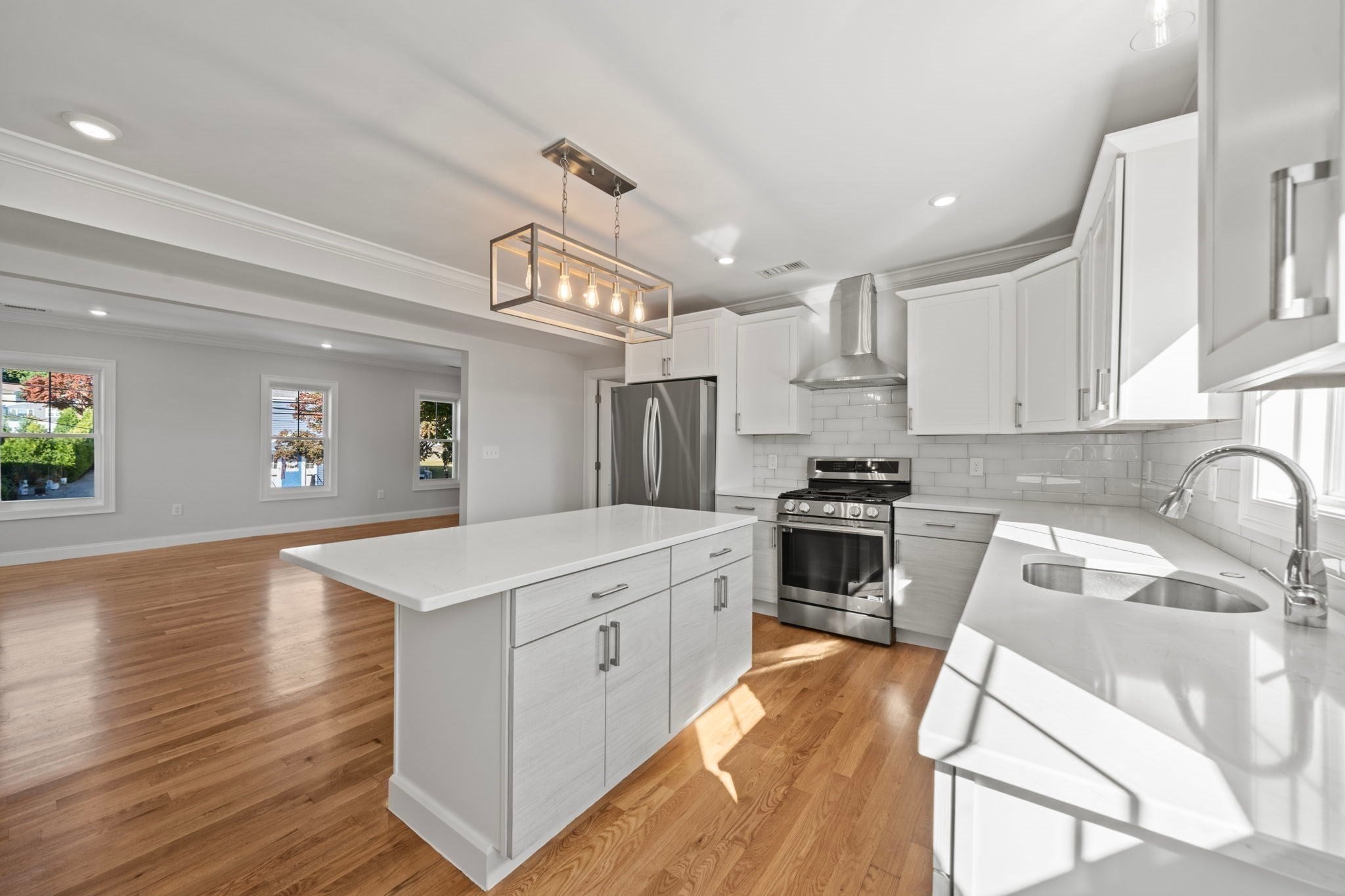 62 Pleasant St #2, Winthrop, MA, 62 Pleasant St #2, Winthrop, MA Photo #5