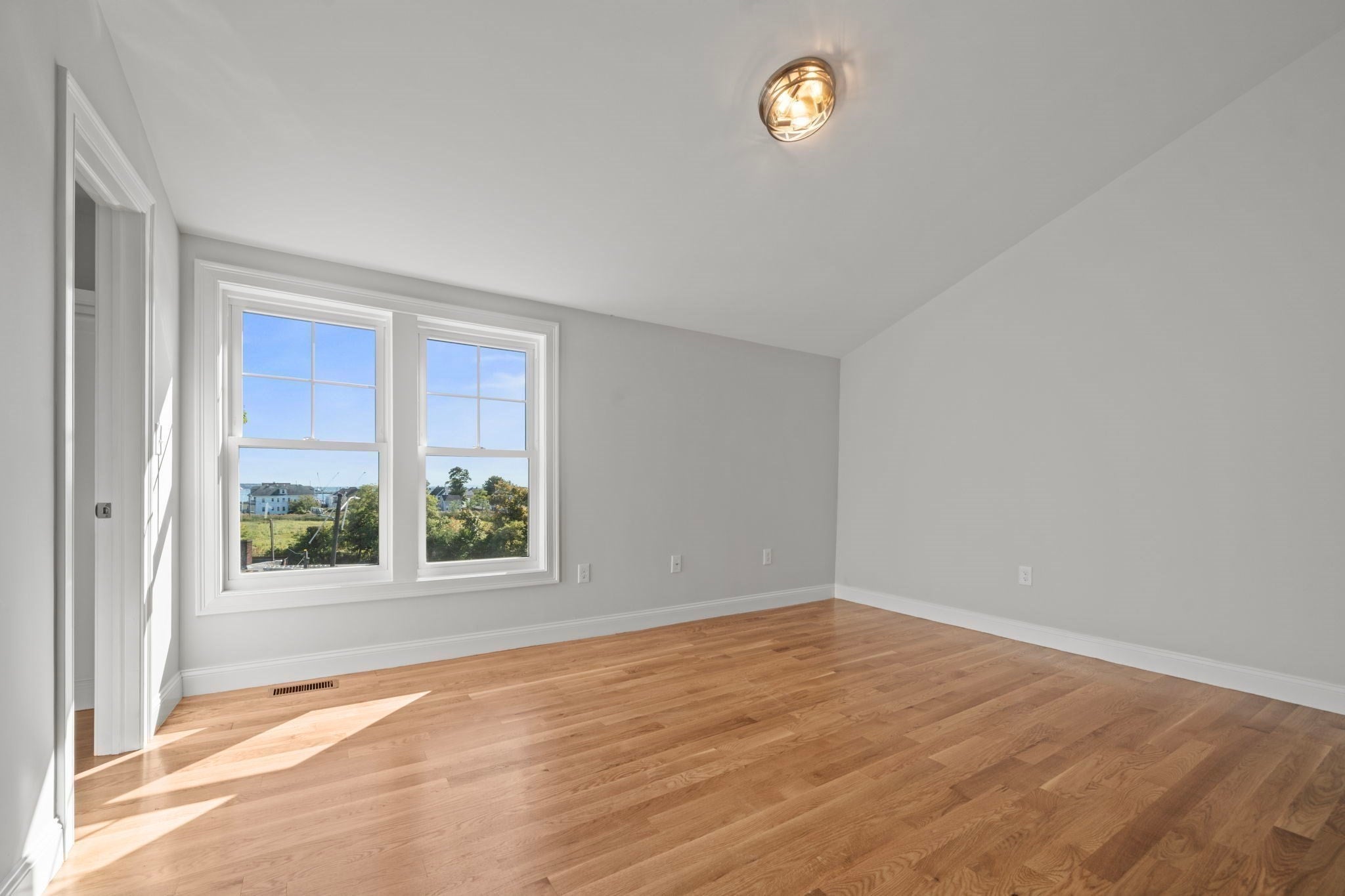 62 Pleasant St #2, Winthrop, MA, 62 Pleasant St #2, Winthrop, MA Photo #15